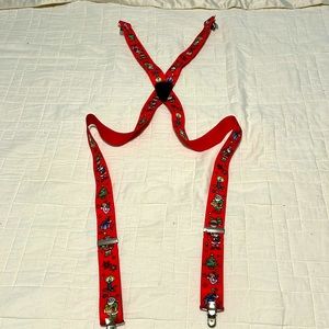 Suspenders NWOT Santa Claus theme in excellent condition